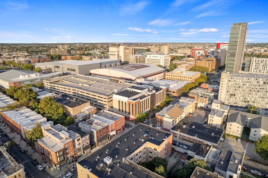 Cecil B. Moore Avenue Assemblage portfolio of 3 properties for sale on LoopNet.com - Building Photo - Image 3 of 9