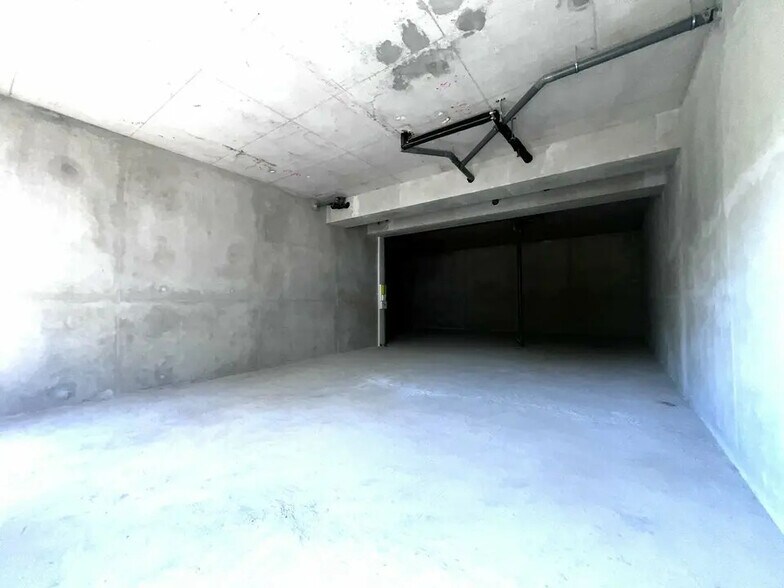 Office in Cagnes-sur-Mer for sale - Interior Photo - Image 1 of 6