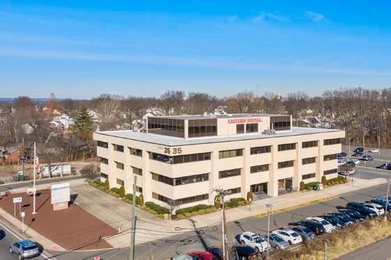 1030 Saint Georges Ave, Avenel, NJ for lease - Building Photo - Image 2 of 17
