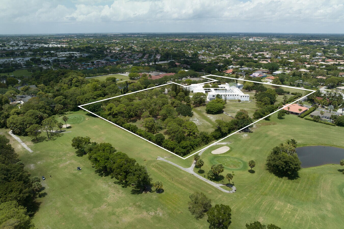 3900 Sherwood Blvd, Delray Beach, FL 33445