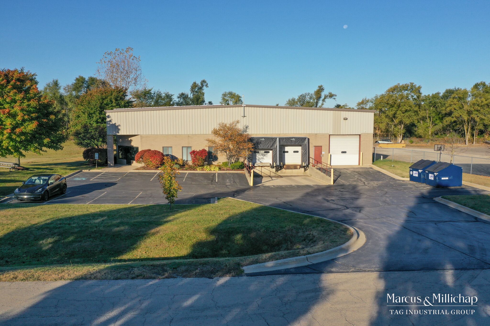 1011 Trakk Ln, Woodstock, IL for sale Building Photo- Image 1 of 10