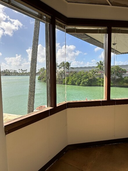 377 Keahole St, Honolulu, HI for lease - Interior Photo - Image 3 of 6