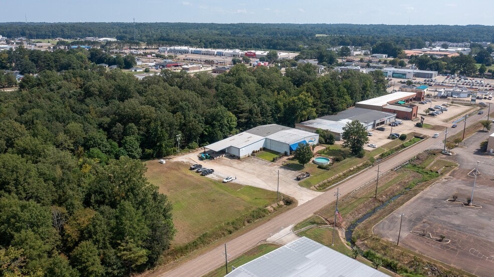 415 Wilkins Wise Rd, Columbus, MS for sale - Aerial - Image 3 of 34