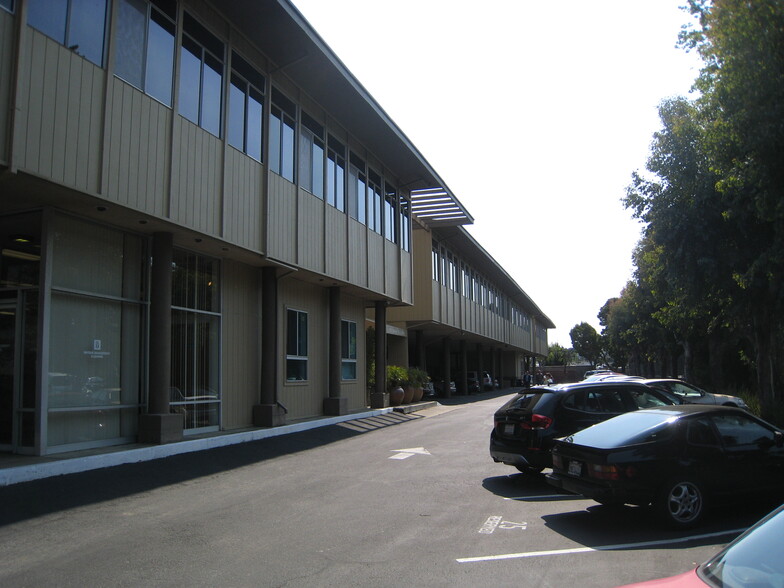 180 Harbor Dr, Sausalito, CA for lease - Building Photo - Image 3 of 8