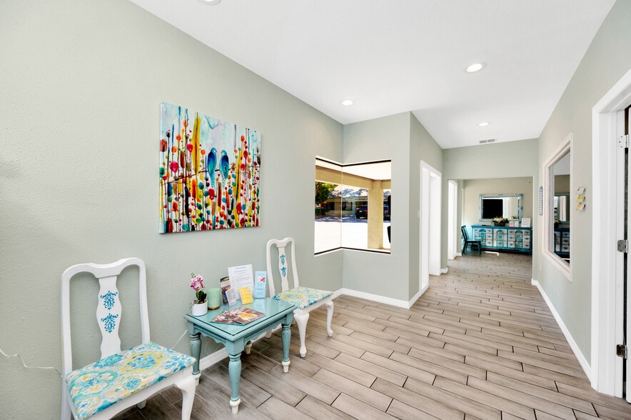 32502 US Highway 19 N, Palm Harbor, FL for lease - Building Photo - Image 1 of 4