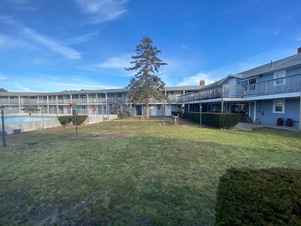 37 Seaside Village Rd, South Yarmouth, MA 02664