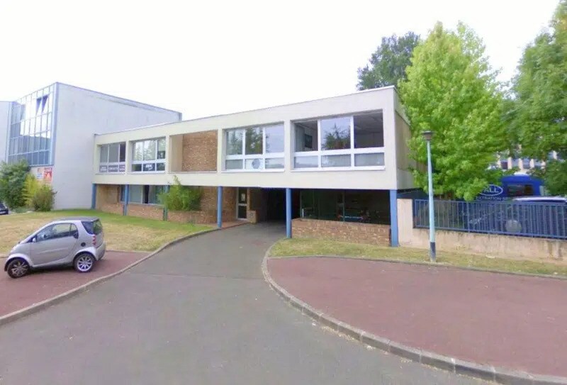 Vente Bureaux 415 m² - Photo 1