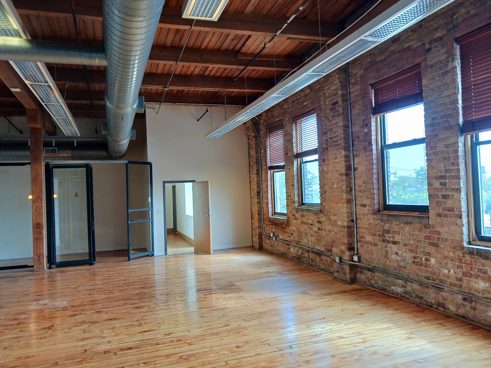 333 N Oakley Blvd, Chicago, IL 60612 - Flex for Lease | LoopNet