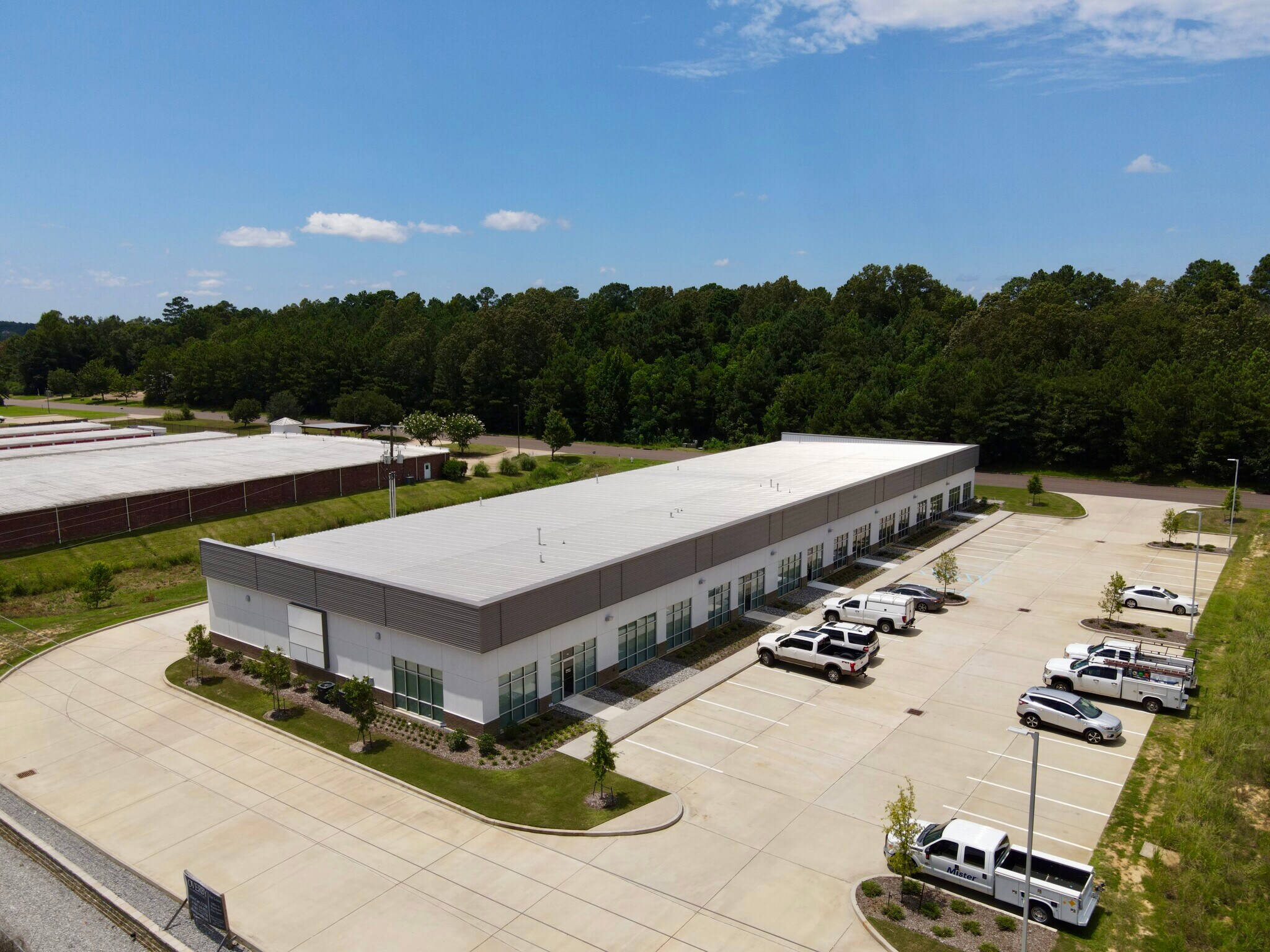 185 Country Place Pky, Pearl, MS 39208 Flex for Lease