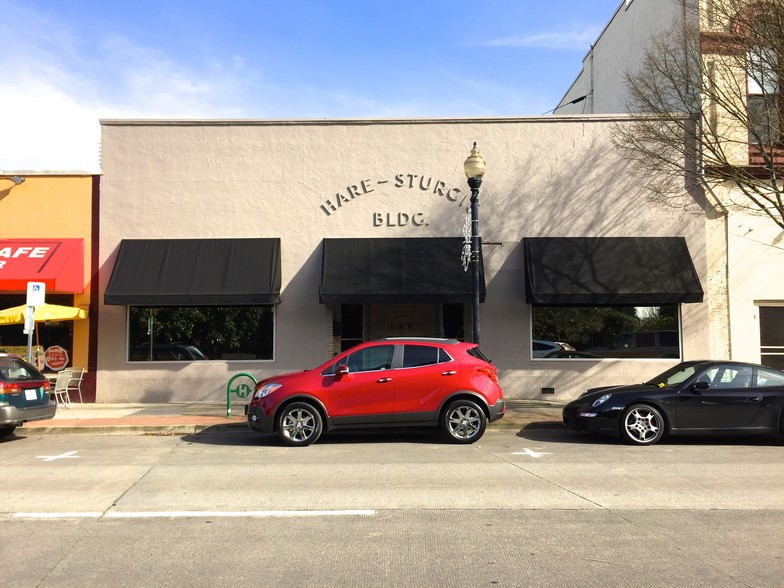 126 NE 2nd Ave, Hillsboro, OR for sale - Building Photo - Image 1 of 17