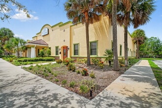 1511 Buenos Aires Blvd, Lady Lake, FL for lease Building Photo- Image 2 of 8