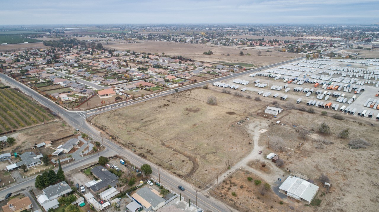 310 W Gibbons Ave, Porterville, CA 93257 Land for Sale