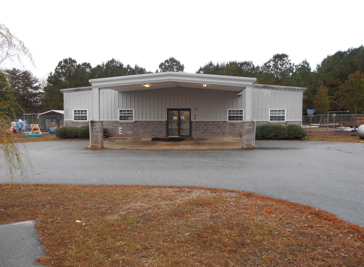 293 Knight Trl, Thomaston, GA for sale Primary Photo- Image 1 of 1