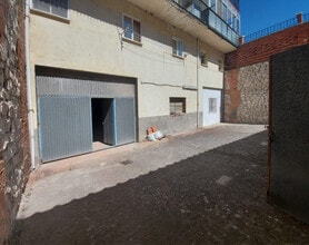 Retail in Cuéllar, Segovia for lease Construction Photo- Image 2 of 9