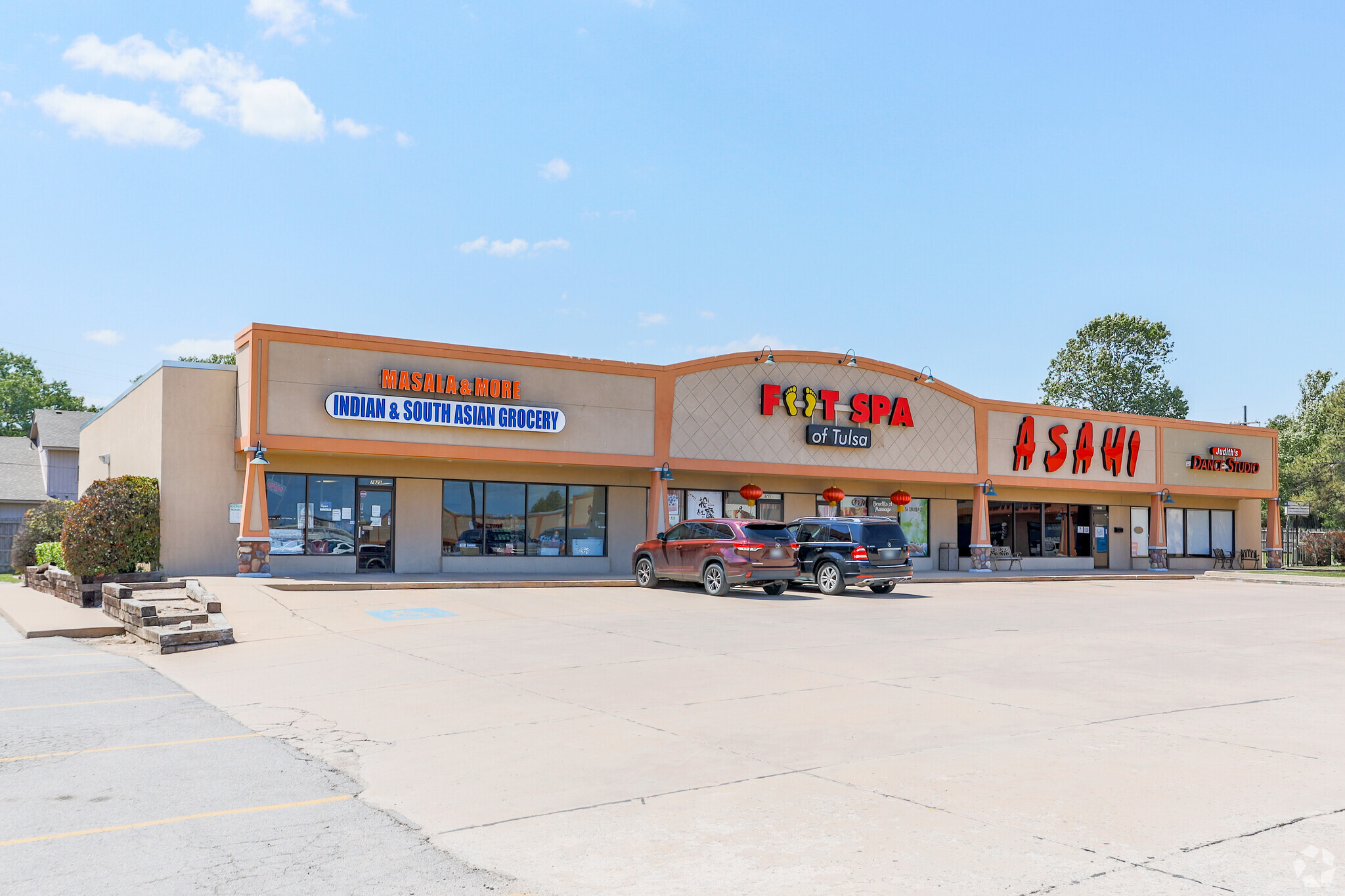 7825-7879 E 71st St, Tulsa, OK for lease Building Photo- Image 1 of 14