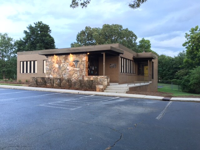 4899 Redan Rd, Stone Mountain, GA for sale Primary Photo- Image 1 of 1