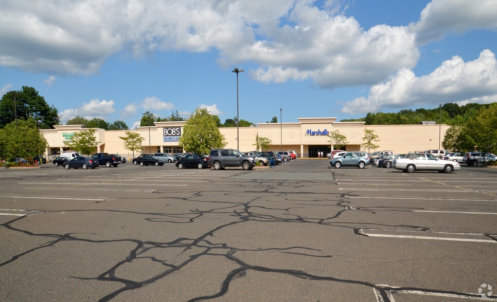 400-416 E Main St, Middletown, CT for lease - Building Photo - Image 1 of 13