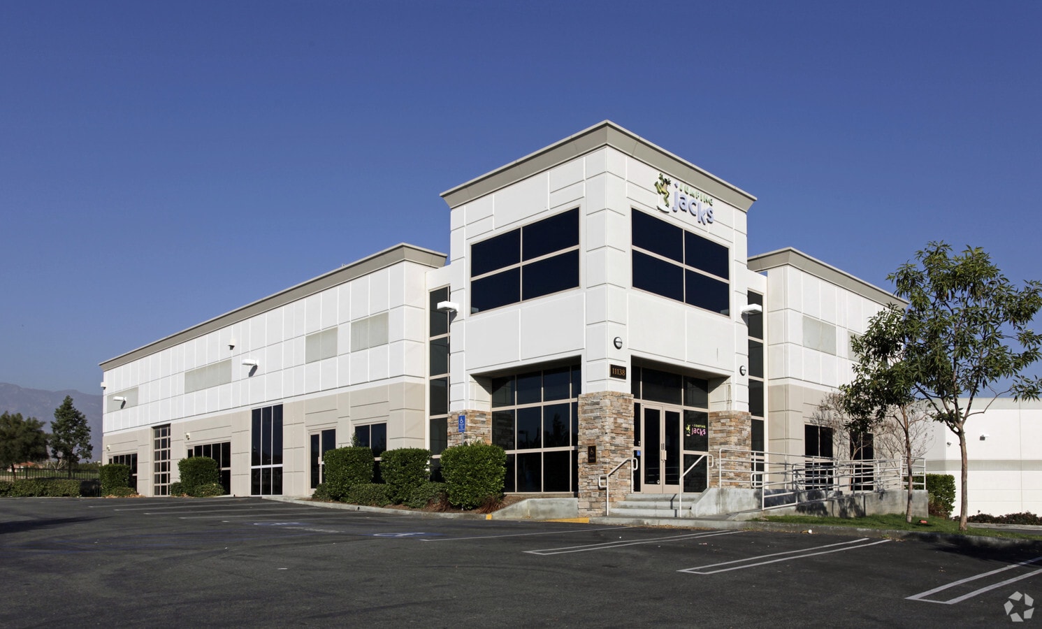 11138 Elm Ave, Rancho Cucamonga, CA 91730