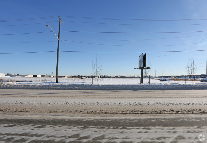 10603 184th St NW, Edmonton, AB for sale - Primary Photo - Image 1 of 4