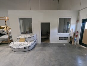 20 Haypress Rd, Cranbury, NJ for lease Interior Photo- Image 2 of 6