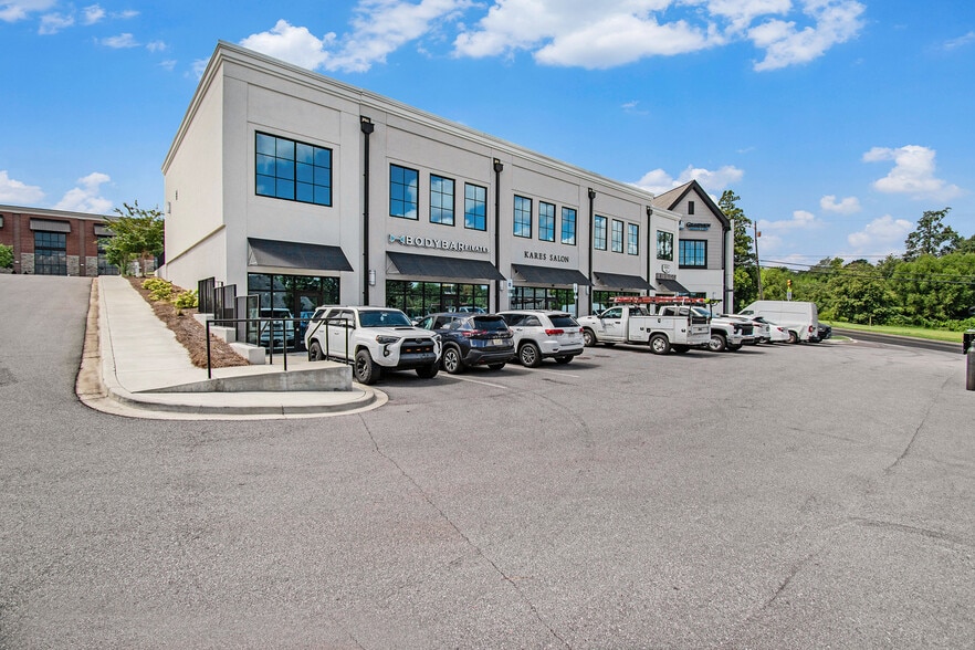 4317 Dolly Ridge Rd, Birmingham, AL for sale - Building Photo - Image 2 of 10