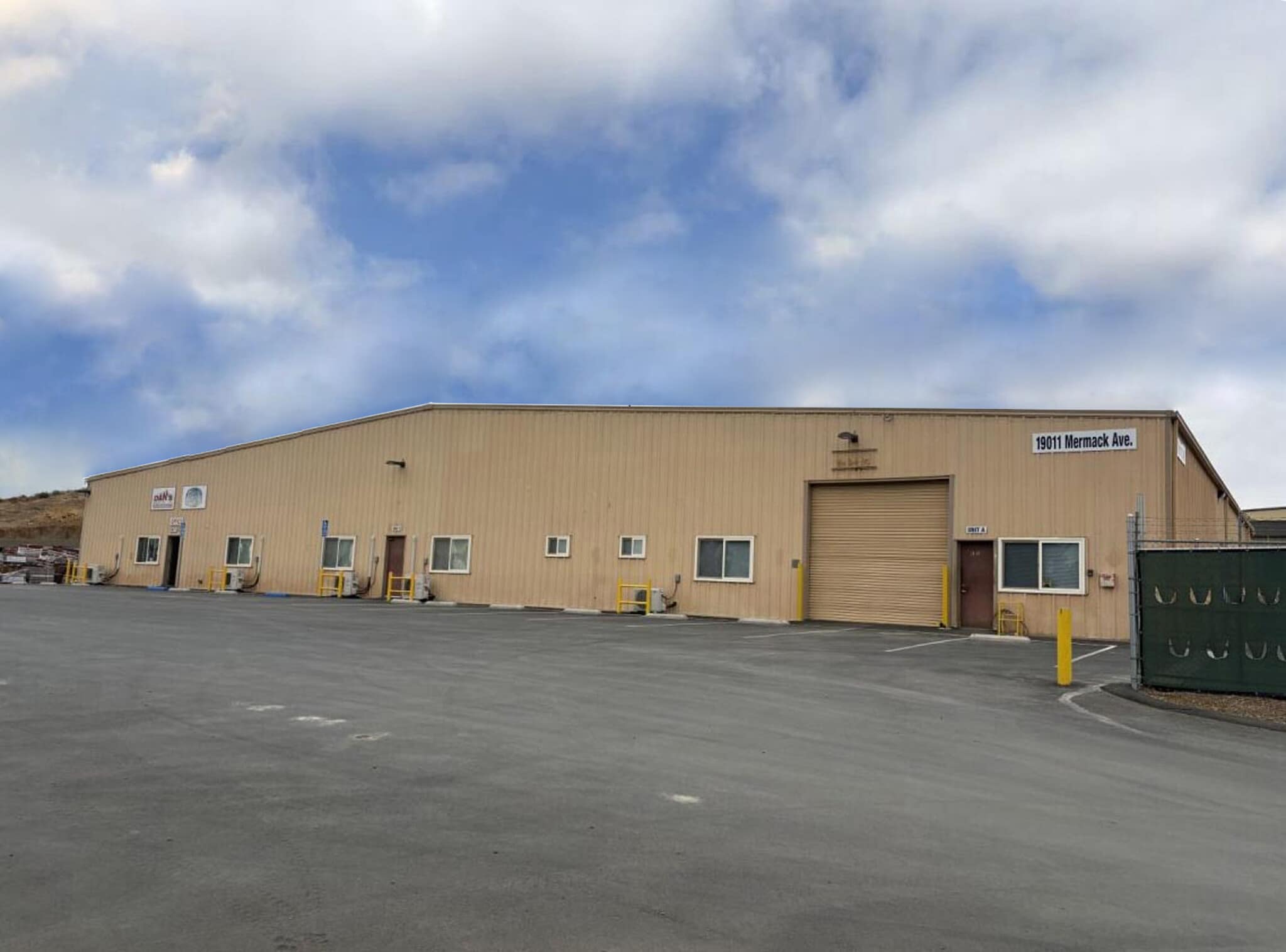 19011 Mermack Rd, Lake Elsinore, CA for lease Building Photo- Image 1 of 22