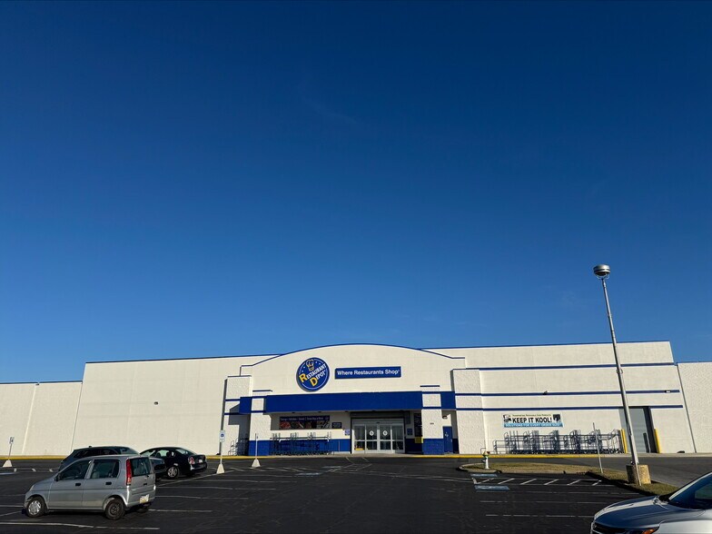 3045 N 5th Street Hwy, Reading, PA for lease - Building Photo - Image 1 of 14