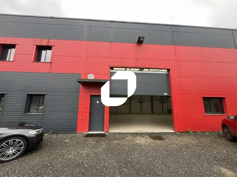 Flex in Dourdan for lease - Building Photo - Image 3 of 19