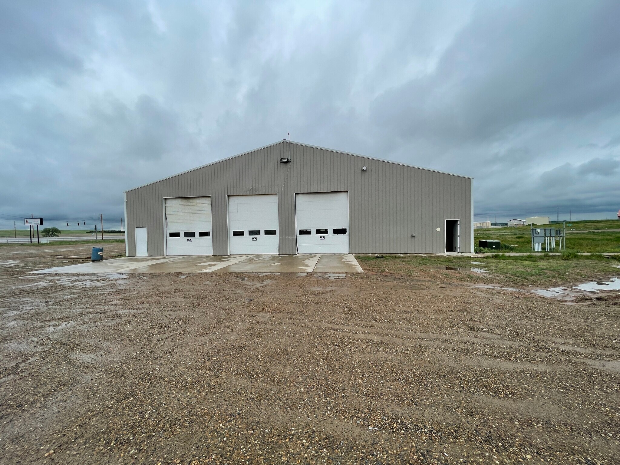 2716 Roughneck Rd N, Alexander, ND for sale Building Photo- Image 1 of 1