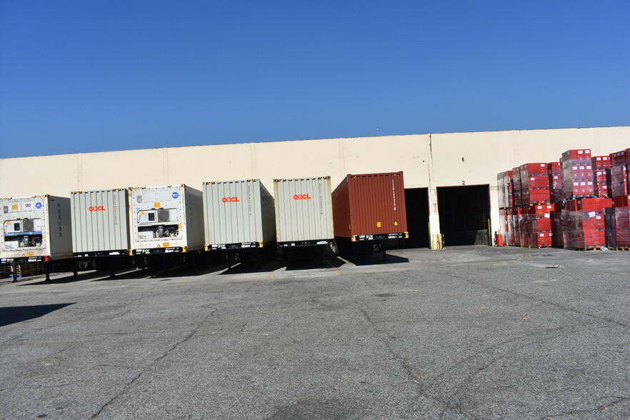 1363 S Bonnie Beach Pl, Commerce, CA for lease - Building Photo - Image 3 of 24