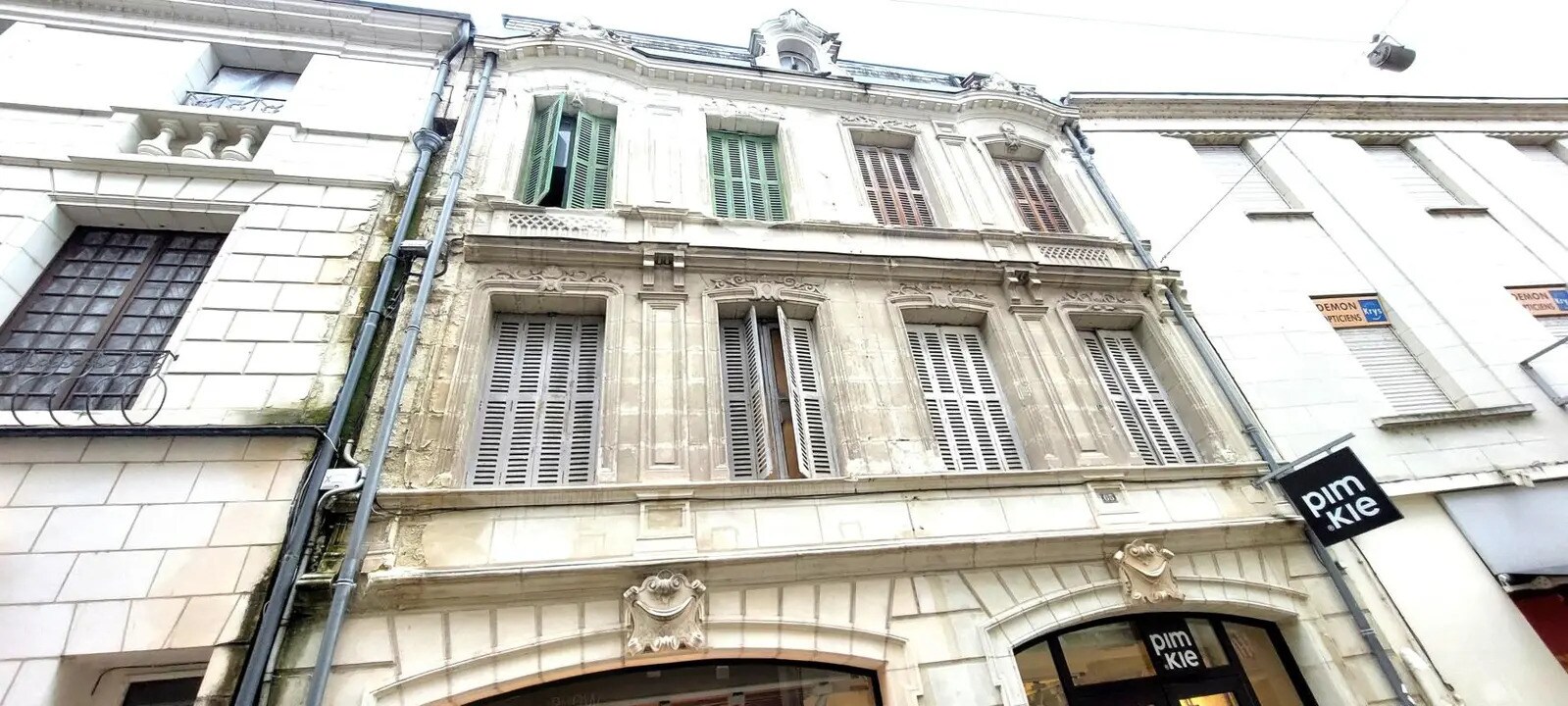 Retail in Châtellerault for sale Building Photo- Image 1 of 7