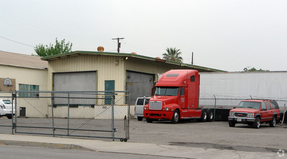 958 W Rialto Ave, San Bernardino, CA for sale - Primary Photo - Image 1 of 1