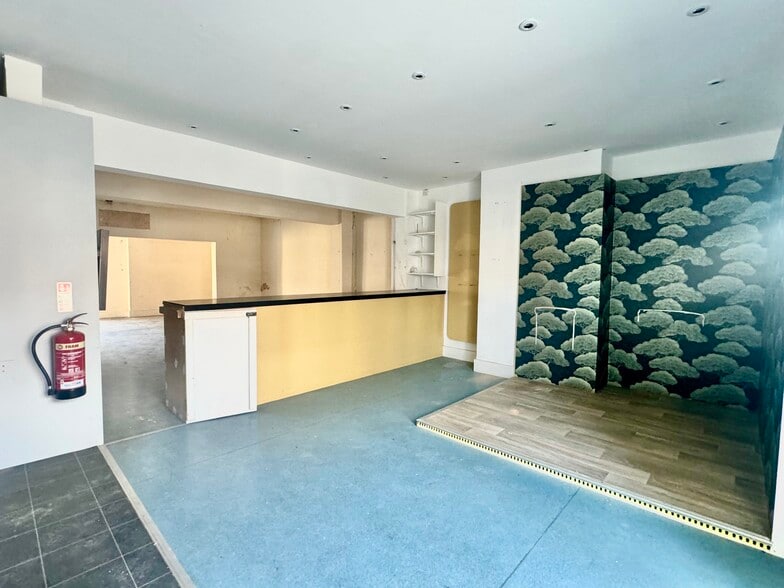 58 Wolverton Rd, Milton Keynes for lease - Building Photo - Image 3 of 6