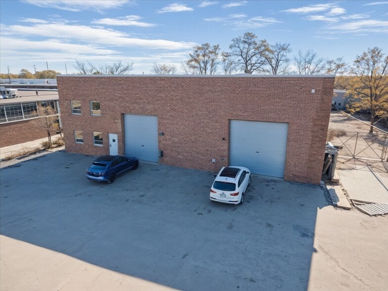 55 Sweeneydale Ave, Bay Shore, NY for lease - Building Photo - Image 2 of 13