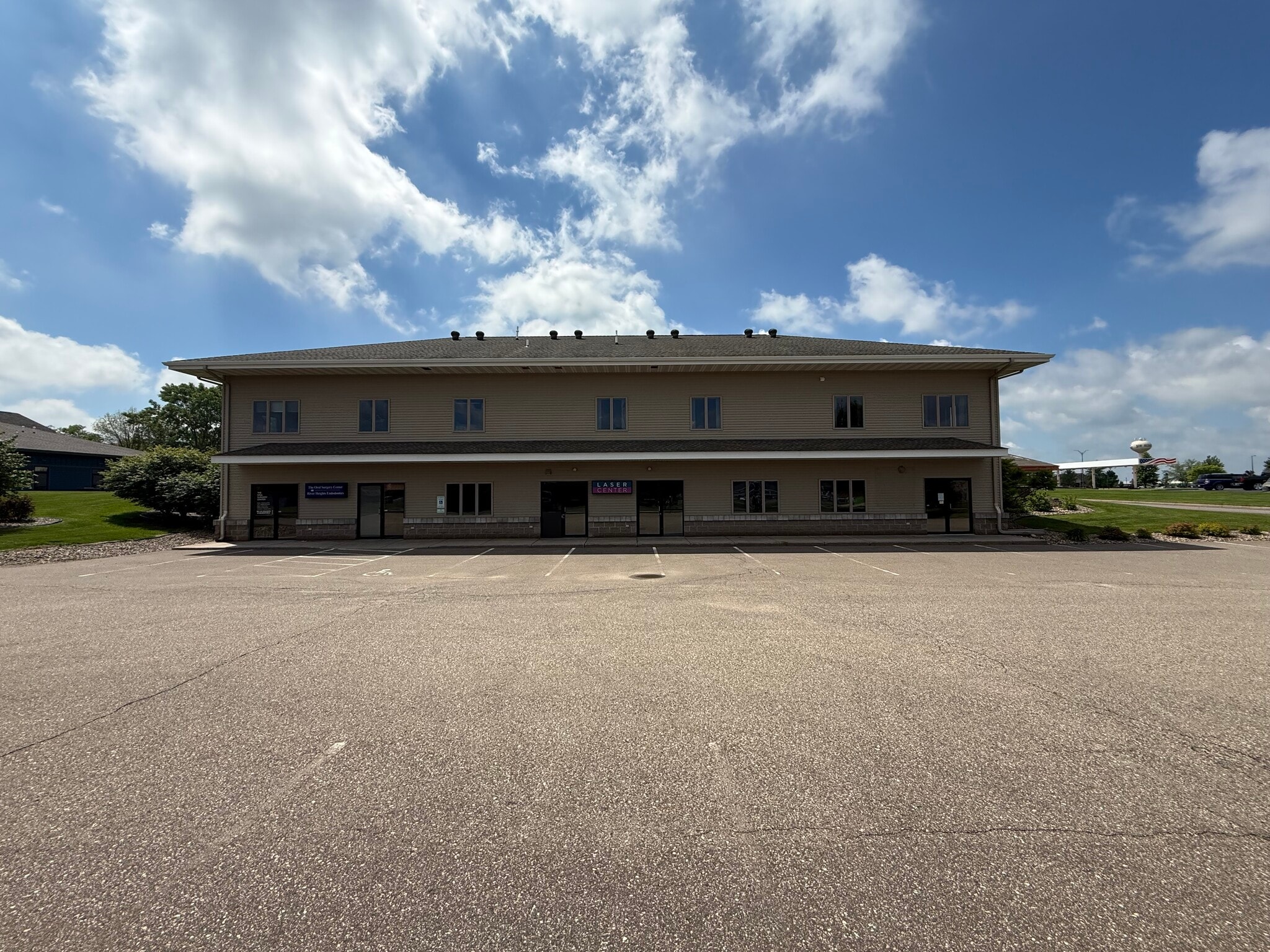 227 Meridian Dr, New Richmond, WI for lease Interior Photo- Image 1 of 6