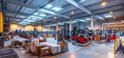 7 Rue Eugene Pottier, Marly-la-Ville for lease Interior Photo- Image 1 of 2