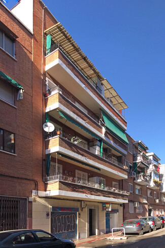 More details for Calle de Jabiru, 8, Madrid - Multifamily for Sale