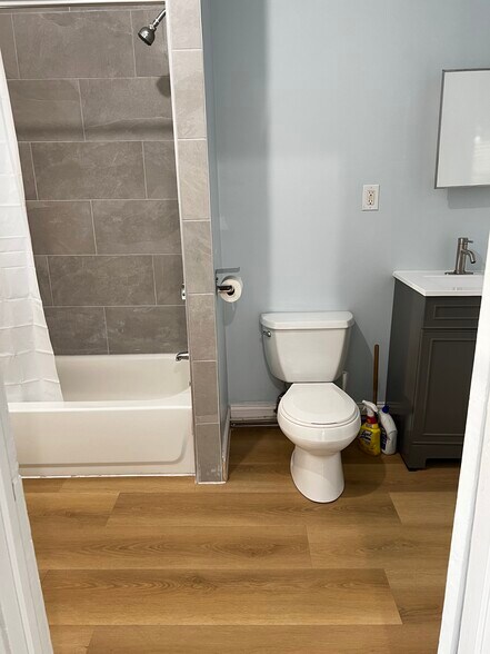 1077 Main St, Manchester, CT for sale - Building Photo - Image 3 of 9