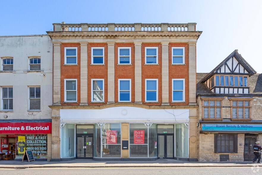 10 High St, Grantham for lease - Building Photo - Image 2 of 3