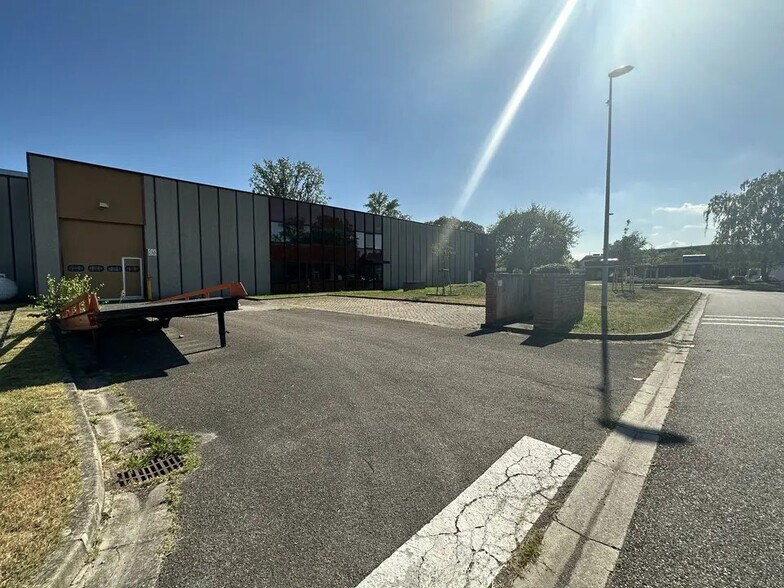 Flex in Lingolsheim for lease - Building Photo - Image 2 of 7