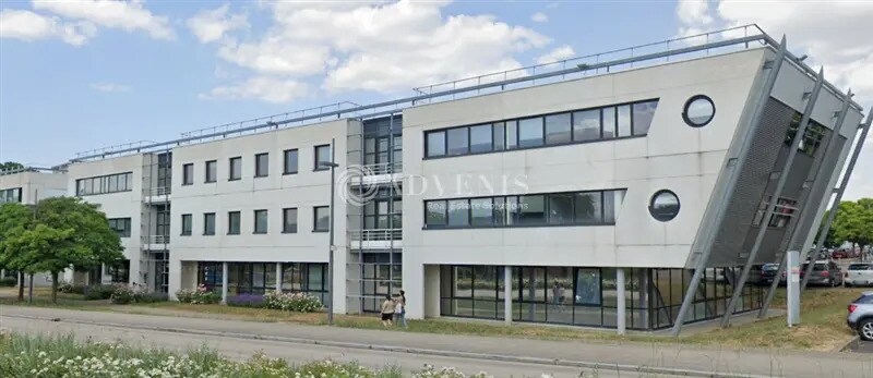 Location Bureaux 131 m² - Photo 1