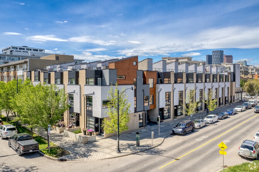 1029-1033 1 Ave NE, Calgary, AB for sale - Primary Photo - Image 1 of 1