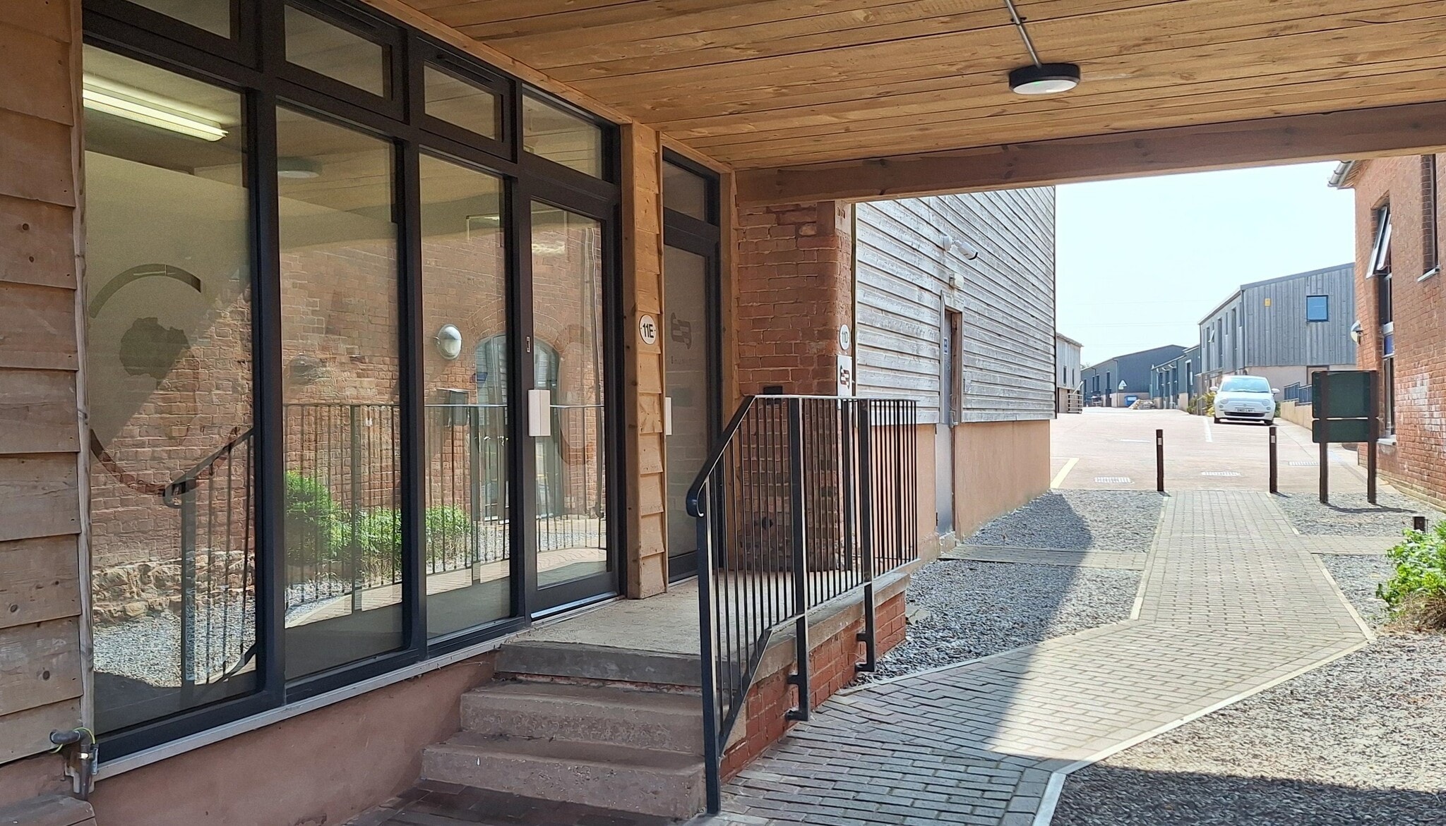 The Courtyard, Woodbury for lease Building Photo- Image 1 of 7