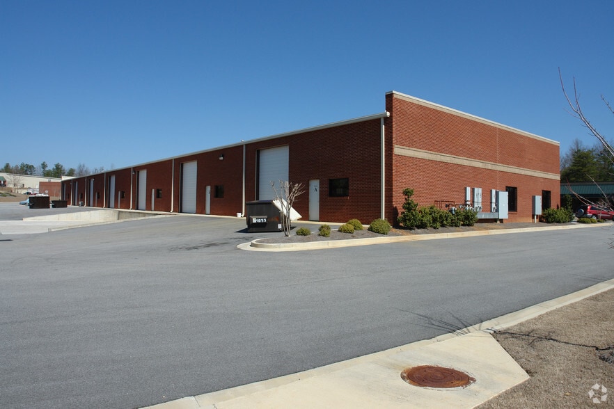 5152 Bellewood Ct, Buford, GA for lease - Building Photo - Image 2 of 7