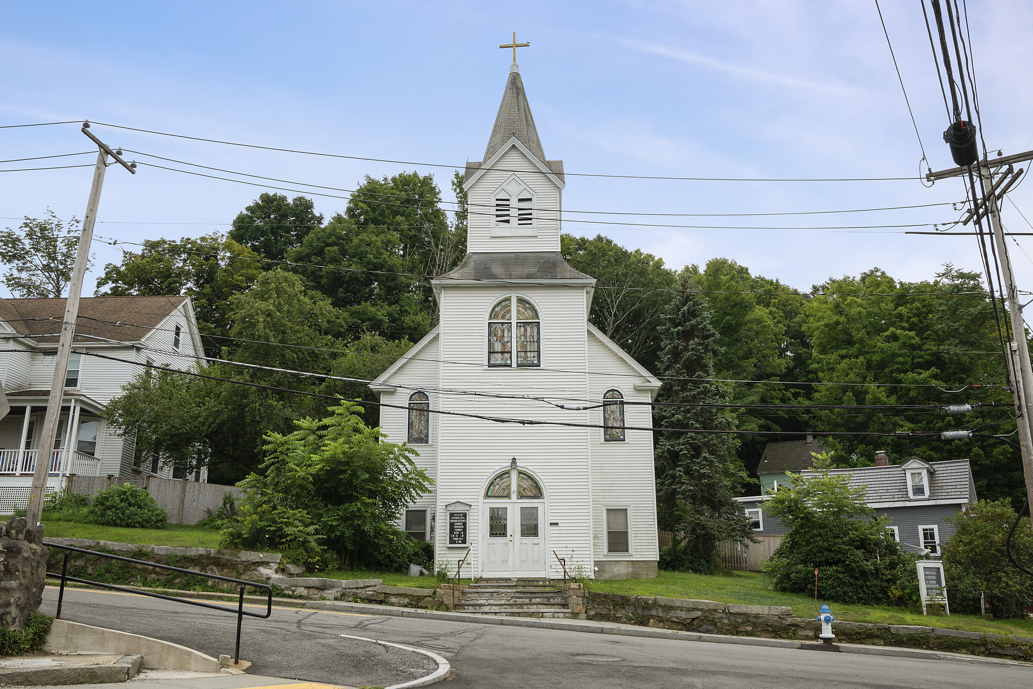 19 Walnut St, Maynard, MA for sale Primary Photo- Image 1 of 1