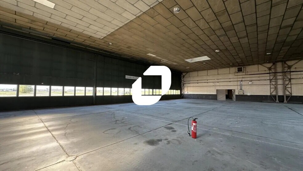 Flex in Entzheim for lease - Interior Photo - Image 2 of 5