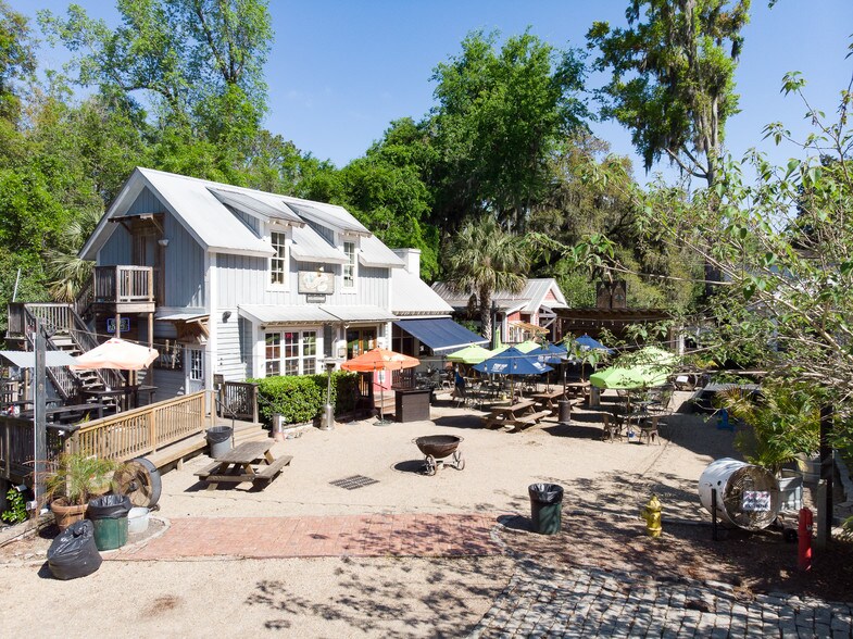 15 Captains Cv, Bluffton, SC for sale - Building Photo - Image 1 of 1