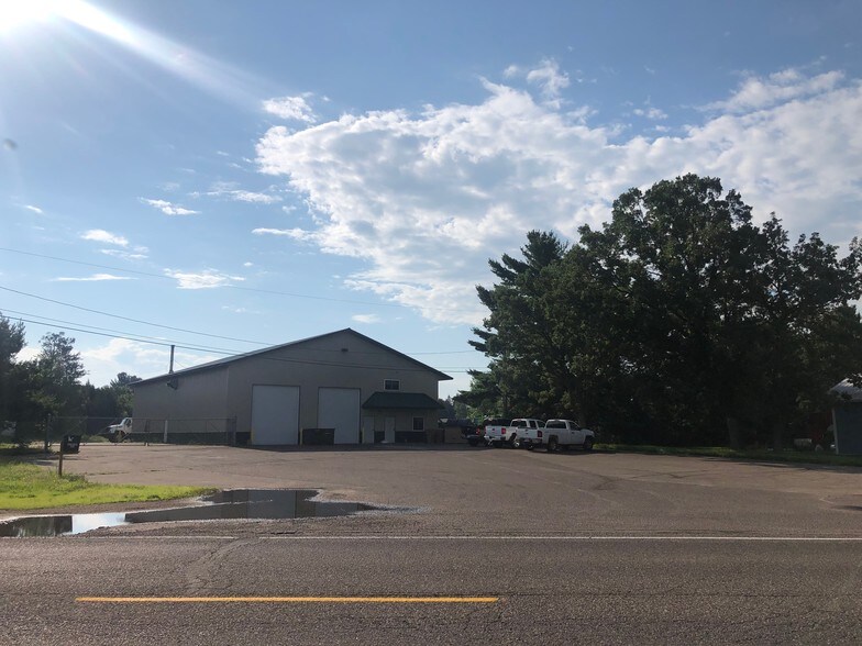 2513 County Hwy 00, Lake Hallie, WI 54729