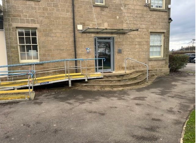 York Rd, Leeds for lease - Building Photo - Image 2 of 6