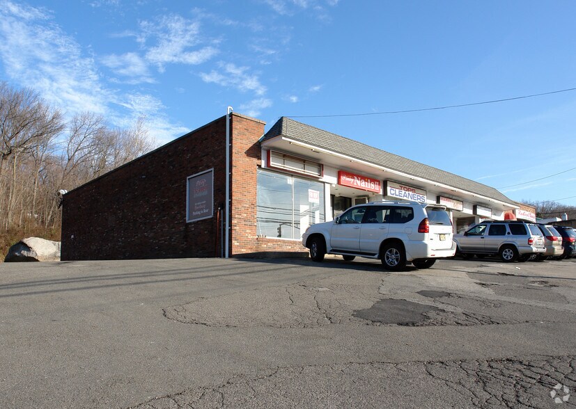 2130 Hamburg Tpke, Wayne, NJ for sale - Primary Photo - Image 1 of 1